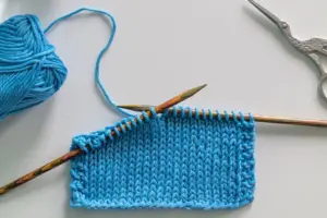 knitting-stockinette-stitch-1024x684
